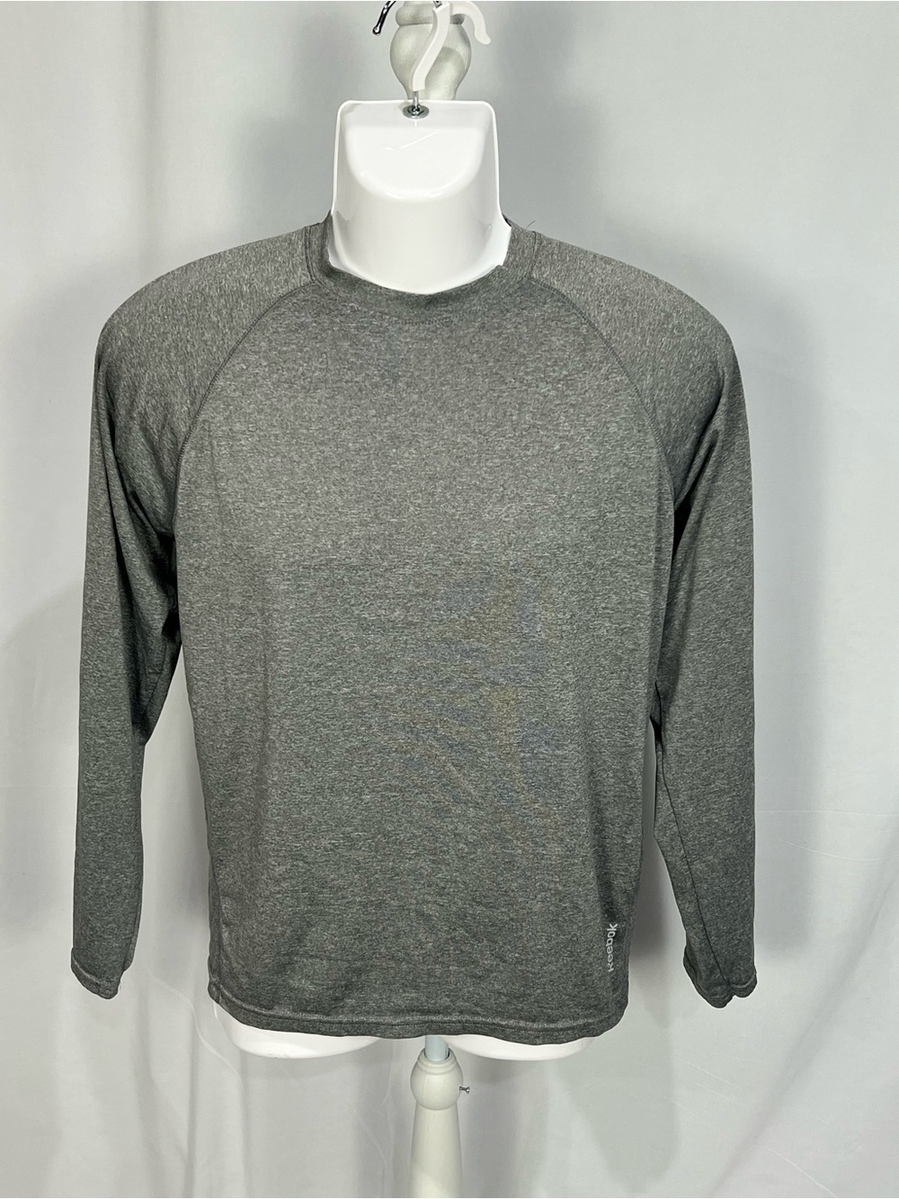 Reebok Men's Heather Gray Long-Sleeve Performance Shirt